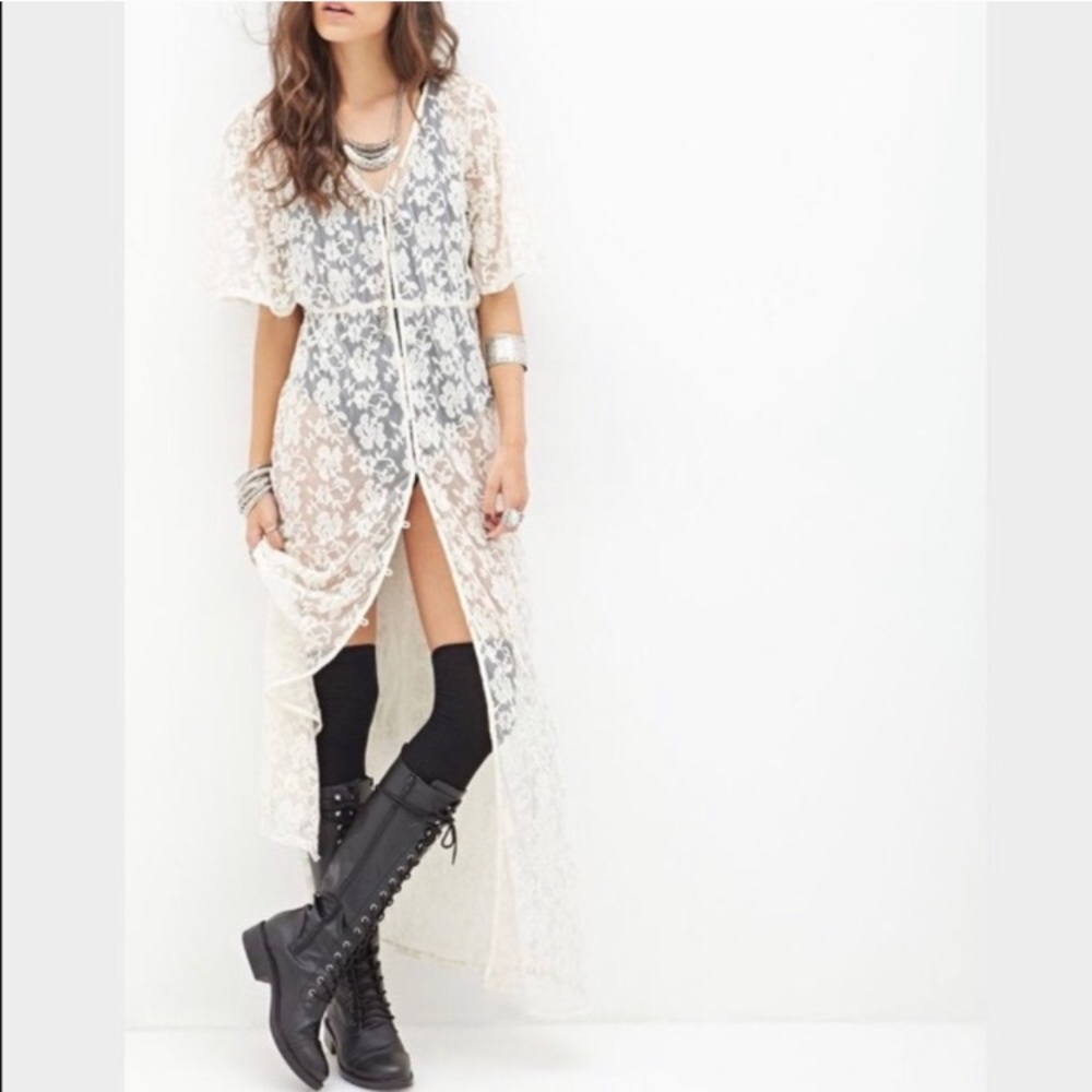 BEAUTIFUL NWOT lace maxi dress♥️